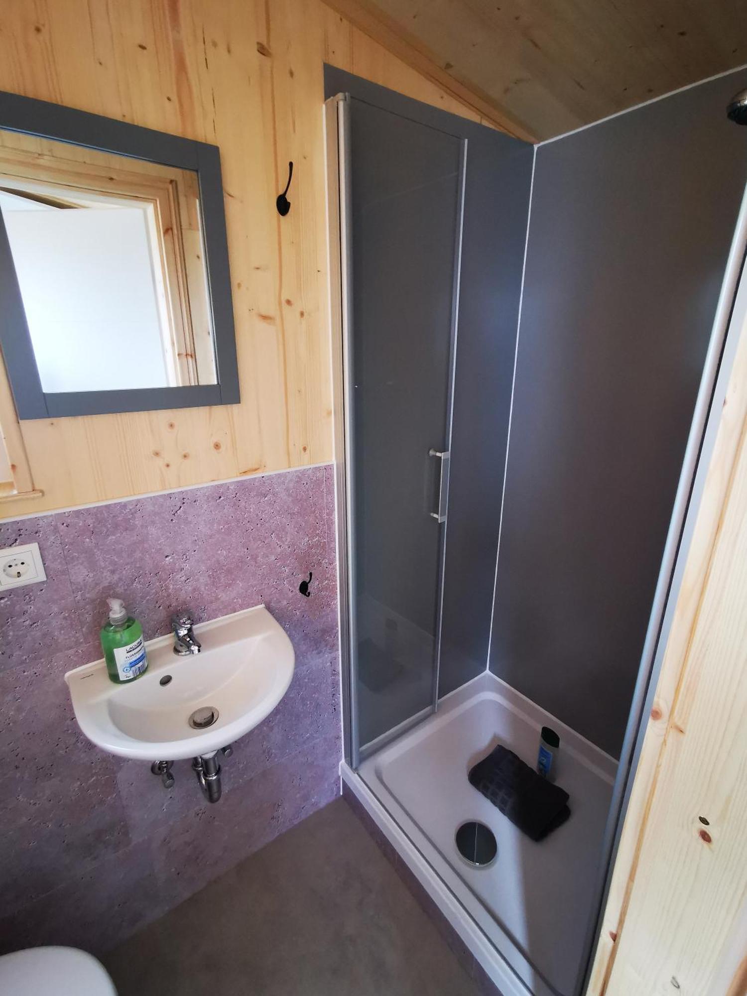 Tiny Guesthouse Herdt Euerbach エクステリア 写真